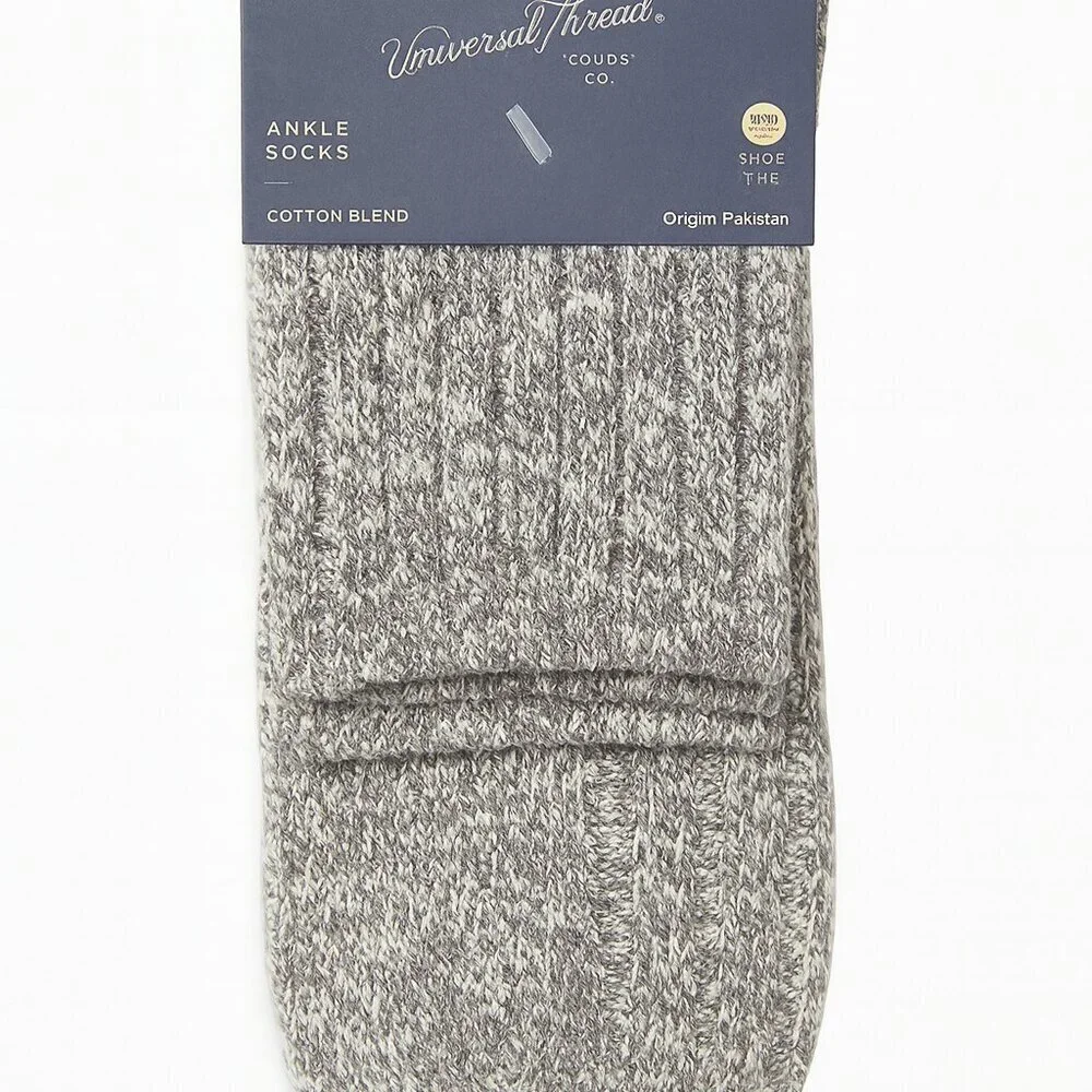 Universal Thread Heather Gray Ankle Socks 3-Pk Women’s Size 4-10 Christmas Gift